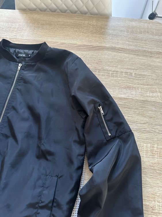 Bomberjacke Für Damen – Leichte Frühlingsjacke Mit Stehkragen, Schwarz, Lässiger Blouson-Style
