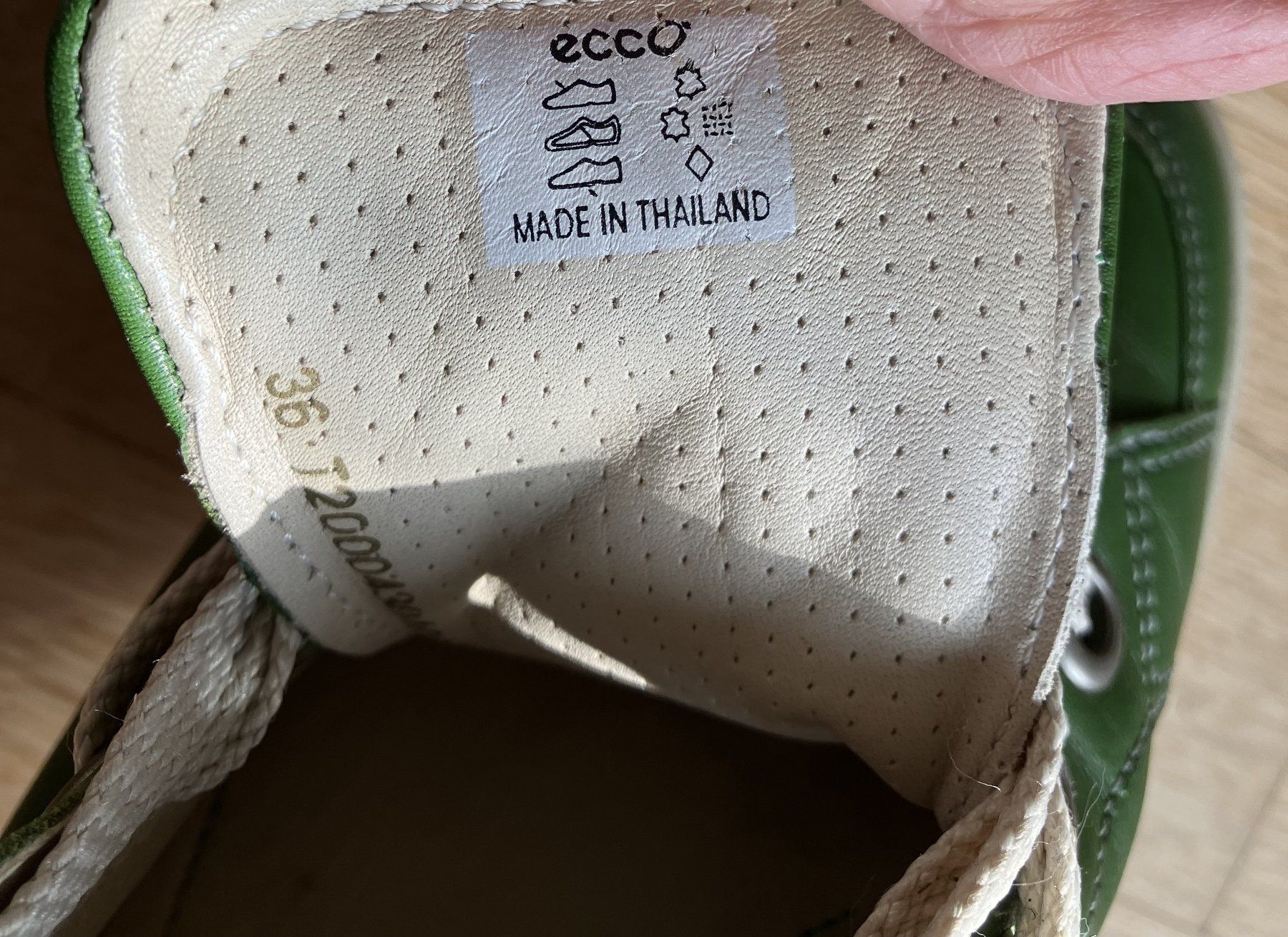 Ecco Scarpe da donna: ECCO Sneaker grün Leder Gr. 36 – Usato da Wolfwil venduto da Verbenia 7