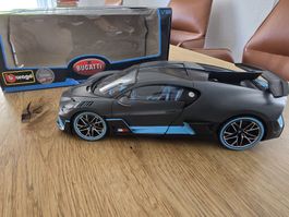 Bugatti Divo 1/18 Modellauto Metall 