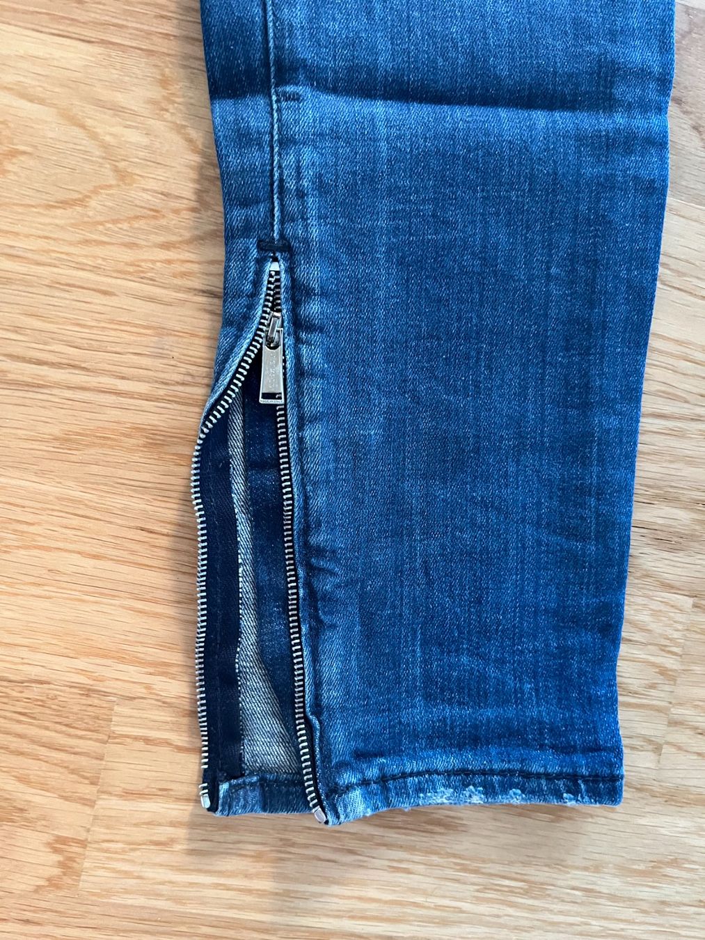 Jeans: Dsquared² Jeans Gr. 42 (IT) – Usato da Liestal venduto da Schatzsucher90 3