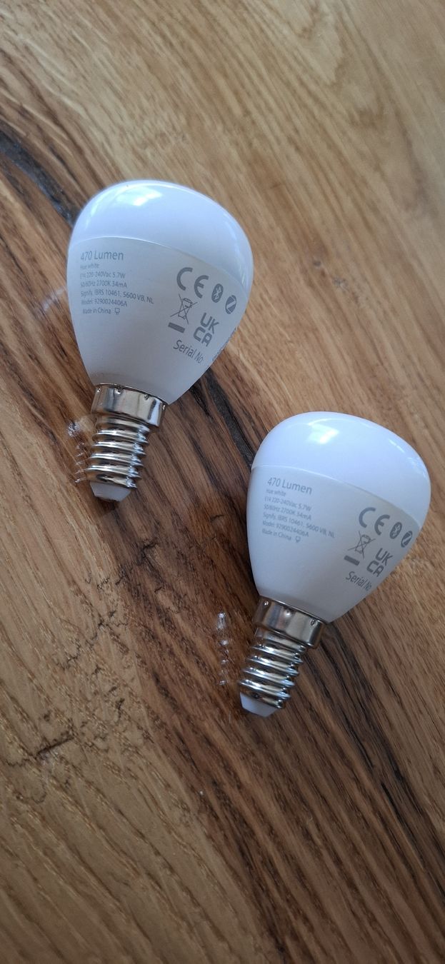 Philips Lampen: 2x Philips Hue White Glühbirnen E14 – Gebraucht aus Guntershausen von Jtattoo 1
