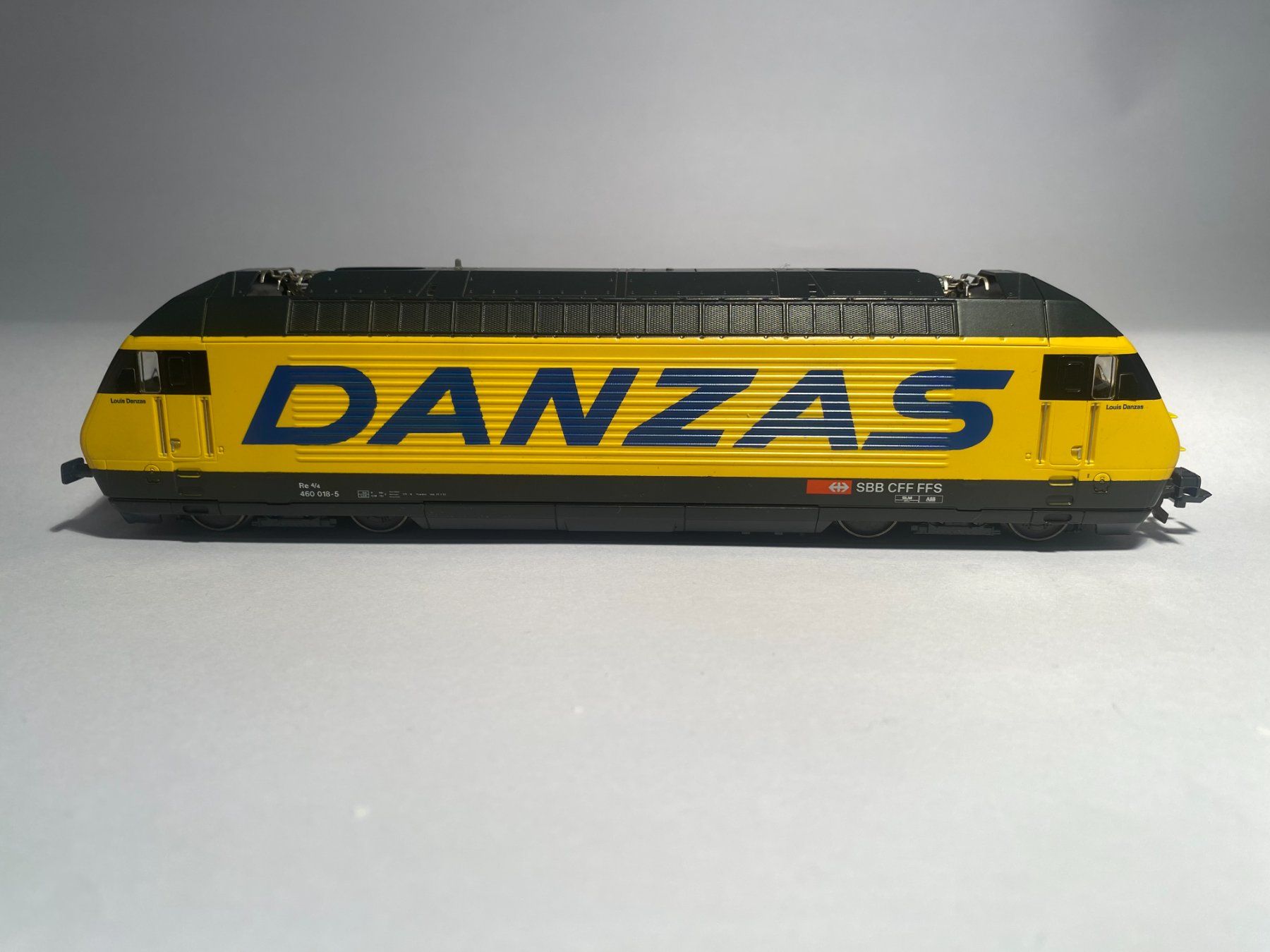 Roco Modellini di ferrovie: ROCO E-Lok SBB RE460 DANZAS gelb, DC Analog – Usato da Buchrain venduto da Modellbahn11 3
