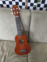 Ukulele Max Music braun aus Holz neu ab CHF 1