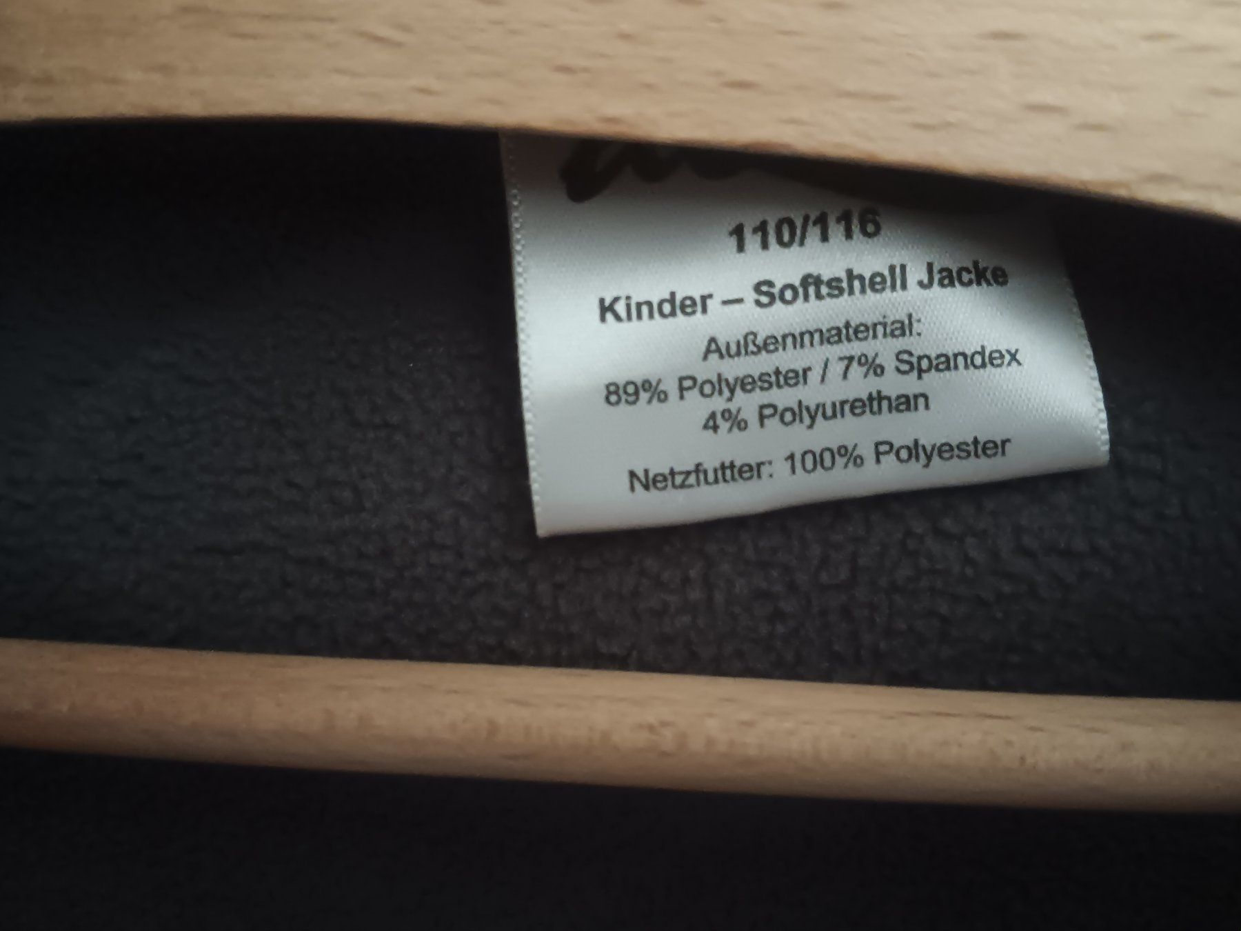 Giacche & Cappotti: Kinder Softshell Jacke,Gr.110/116 – Nuovo (secondo la descrizione) da Gelterkinden venduto da ram_5vkp 4