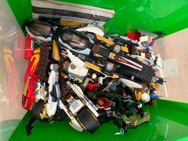 Lego Ninjago Tarnkappenfahrzeug + Sets gemäss Fotos