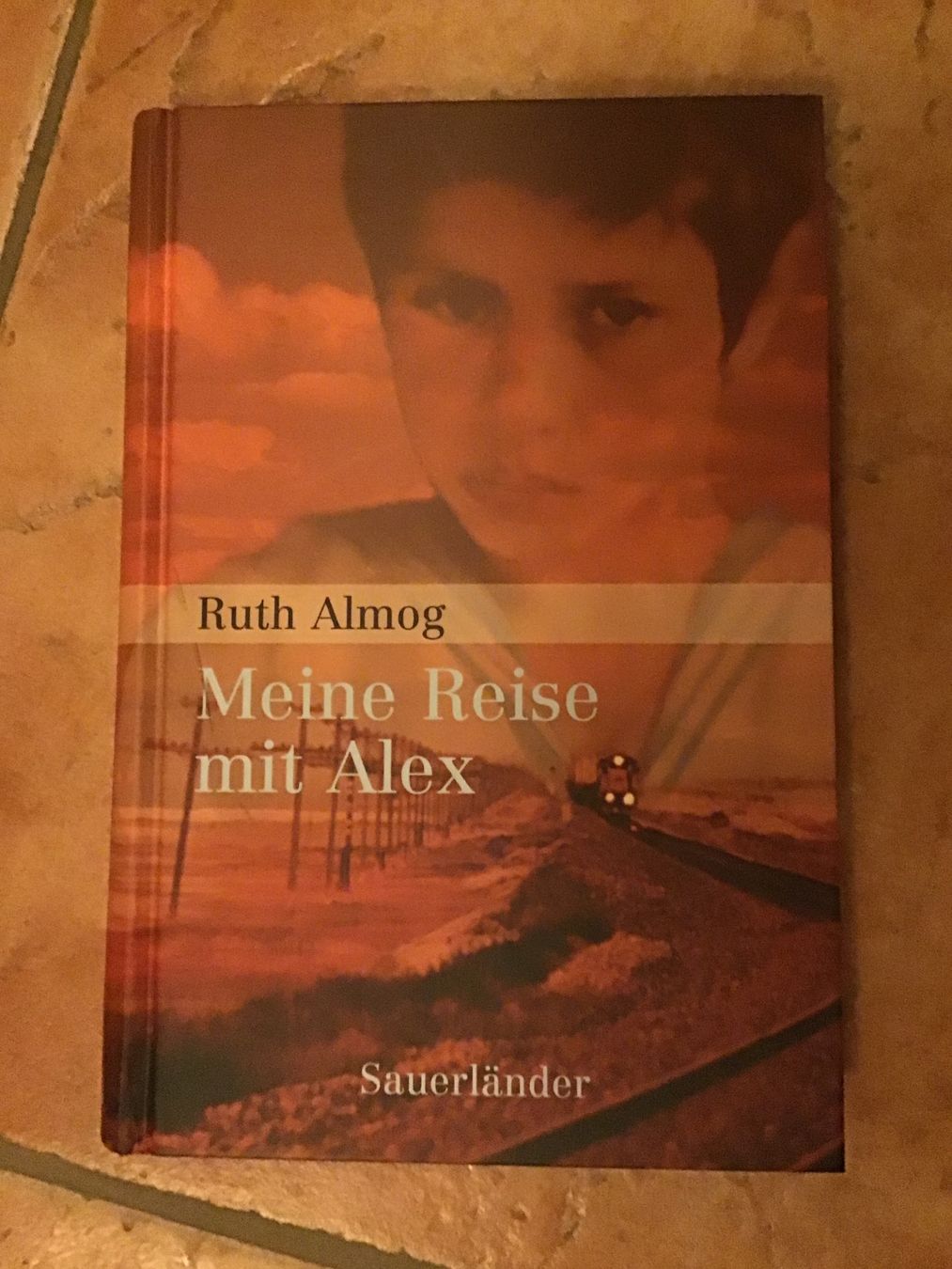Libri: Ruth Almog: Meine Reise mit Alex - Jugendbuch, Top! – Usato da Langrickenbach venduto da orangecircledance