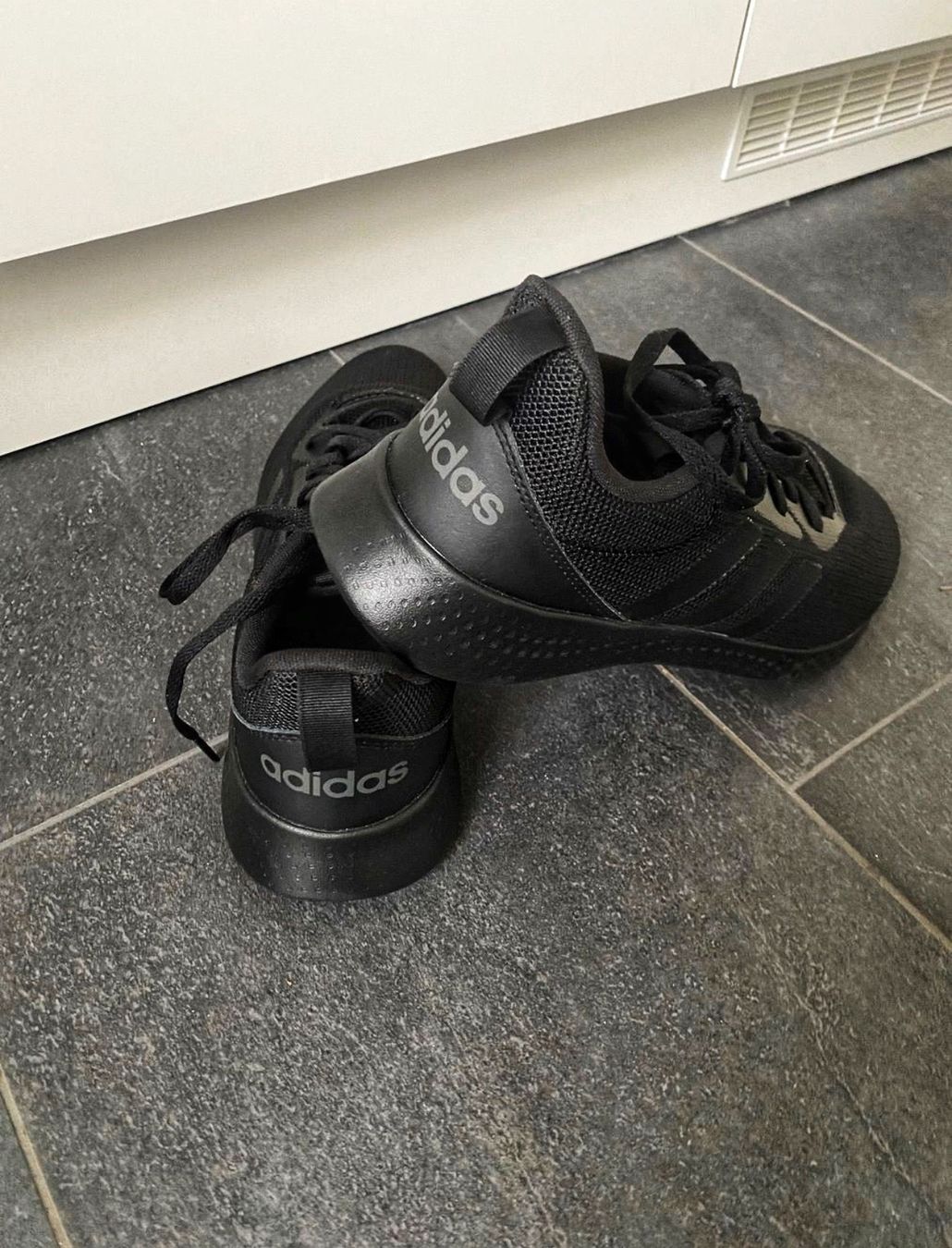 Adidas Scarpe da uomo: Adidas Sneakers Gr.46 2/3 – Usato da Kriens venduto da saleworld 3