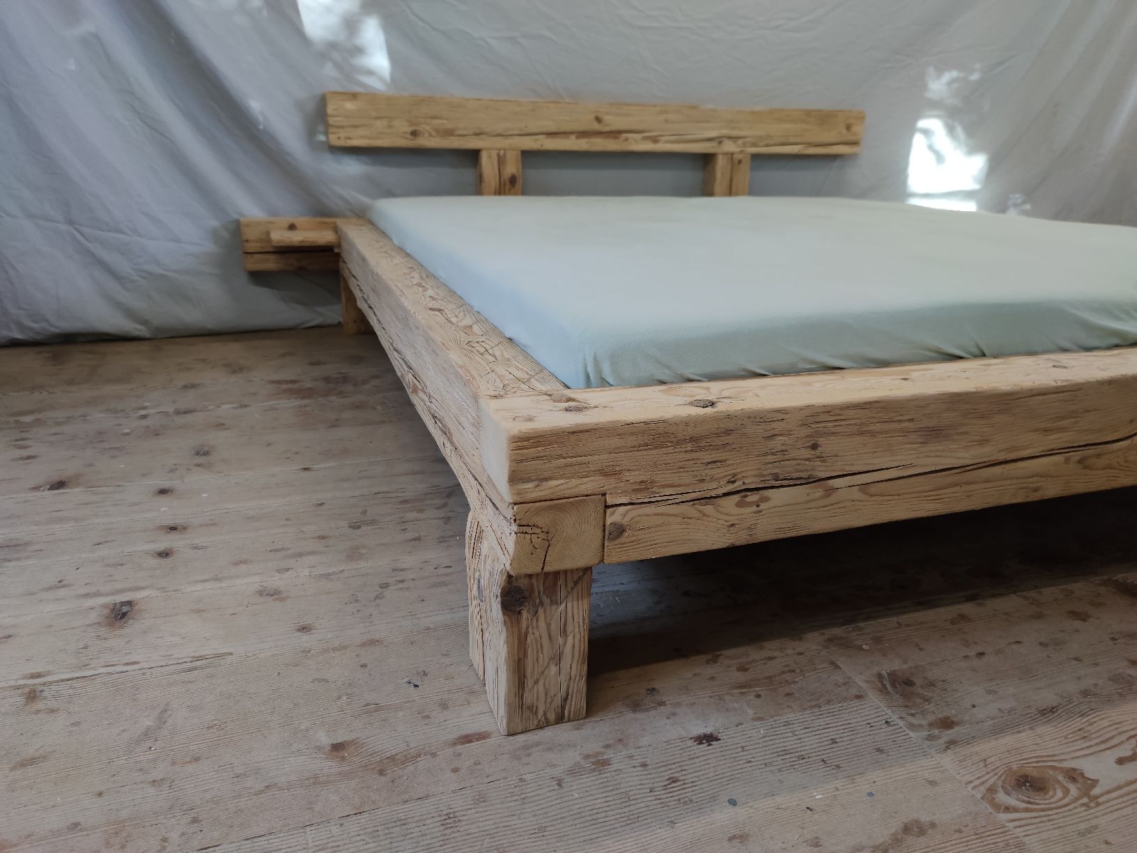 Betten: Altholzbalkenbett 180x200cm lang – Neu und originalverpackt aus Bad Feilnbach von Altholzmoebel 2