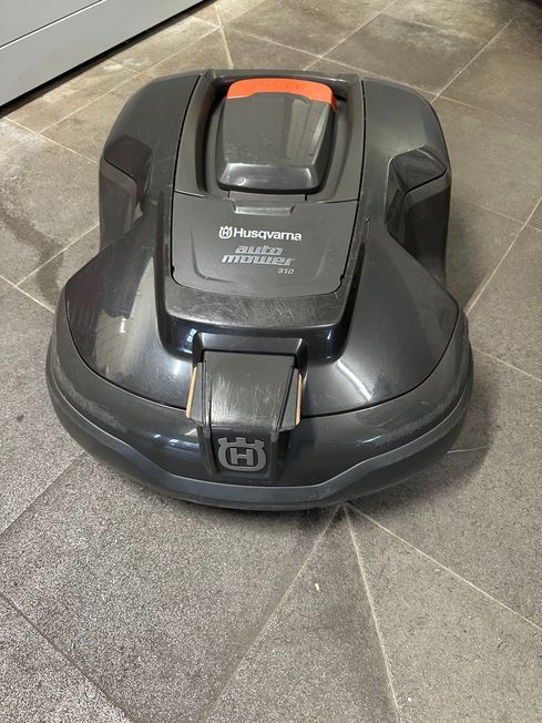 Husqvarna Rasenmäher: Husqvarna 310 – Gebraucht aus Schübelbach von pe_1992