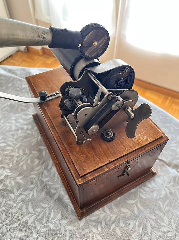 Giradischi: Phonographe Au Sou BB 1855 – Usato da Sion venduto da Nicollien 1