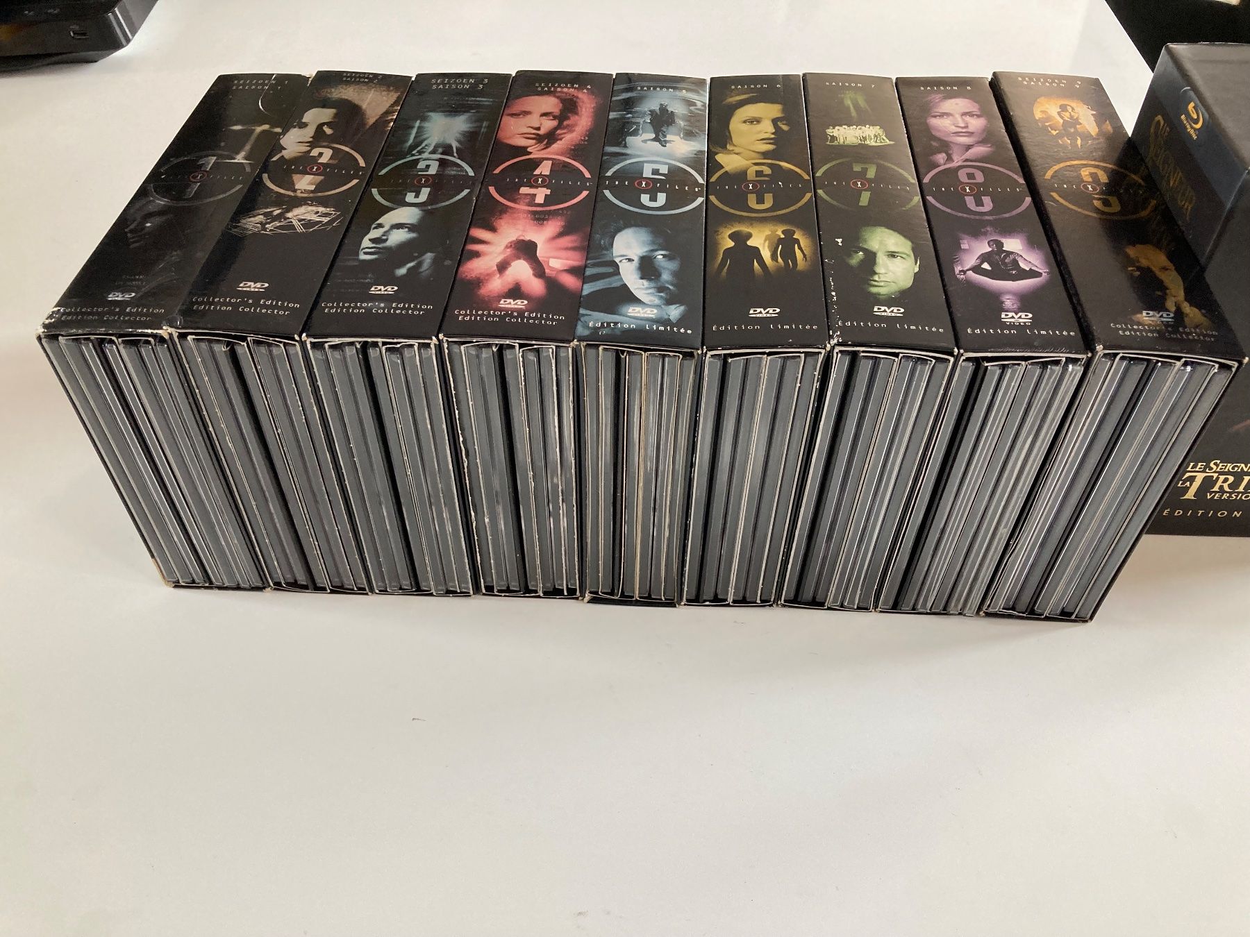 Tutti i DVDs: Les X-Files - Saison 1 à 9 - DVD complet – Usato da Bassecourt venduto da CALUMET-X 3