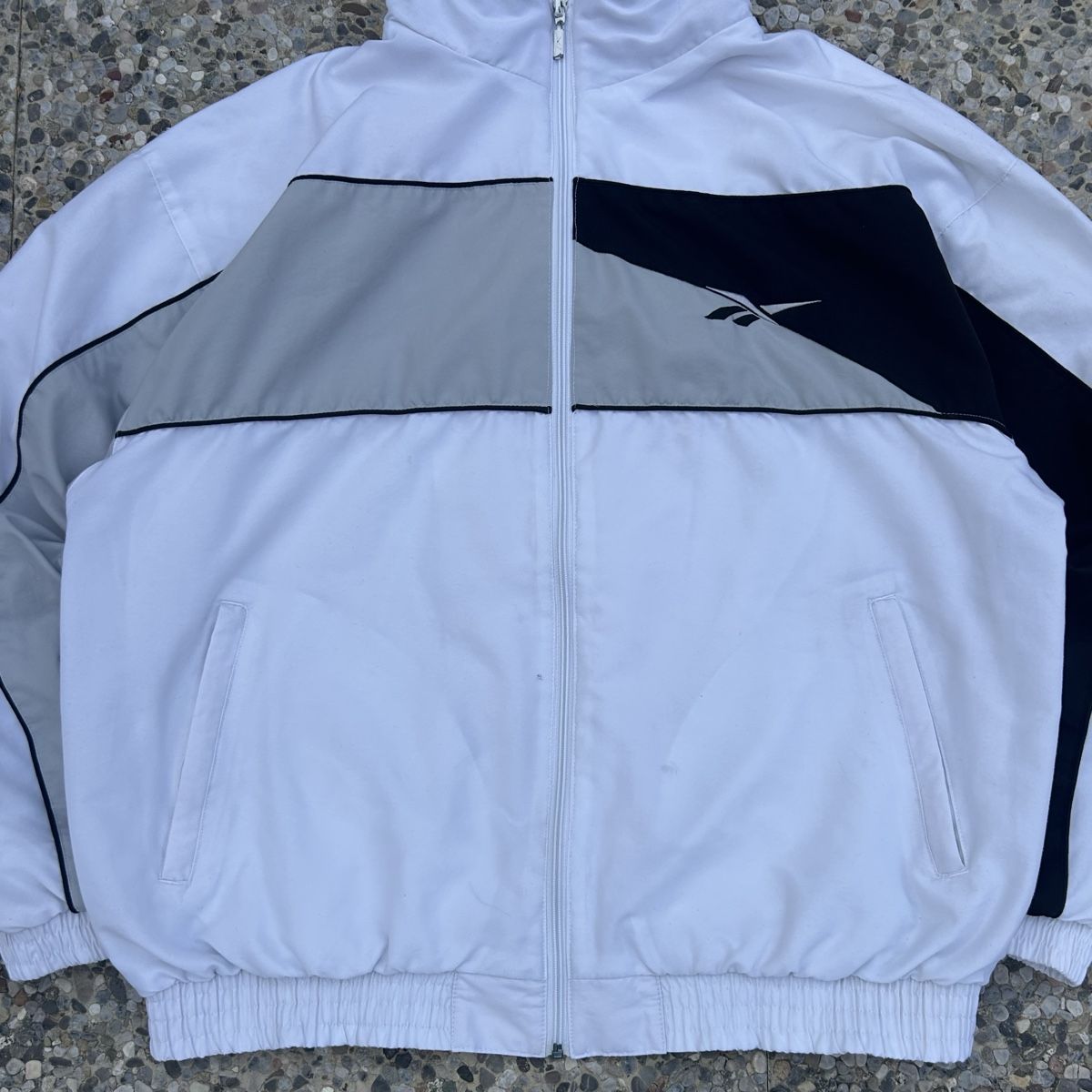 Reebok Giacche: Vintage Reebok Track Jacket White – Usato da brent venduto da fukusapes 2