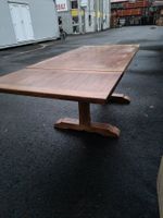 Table massive