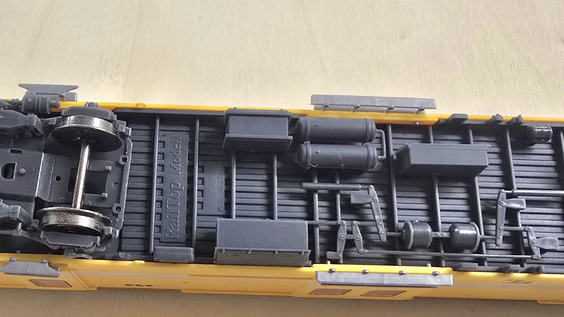 RailTop Modellini di ferrovie: Rail-top modell, wagons Z4 La Poste – Usato da la cibourg venduto da t-m-a 2