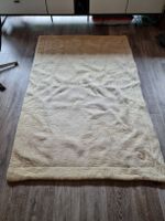 Reine Schurrwolle Decke gibt warm  1.26 x 1.90