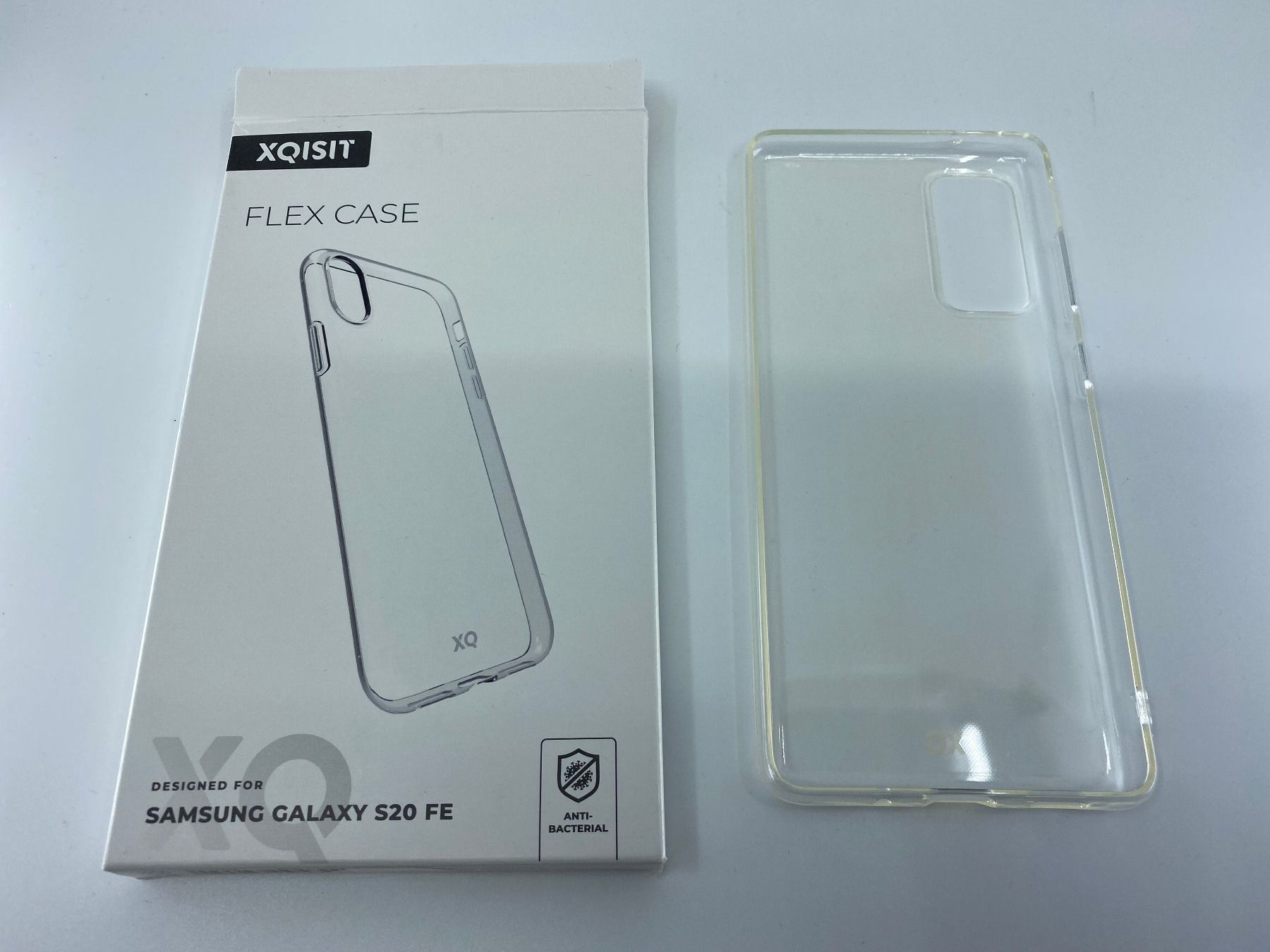 Samsung Cover & Protezioni schermo: Xqisit Back Cover Flex Case Samsung Galaxy S20 FE – Nuovo (secondo la descrizione) da Langwiesen venduto da Restposten-24