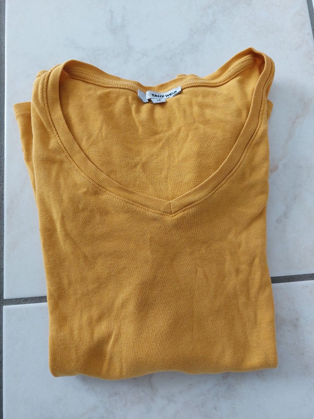 Tally Weijl T-shirt: Shirt Gr. XS – Usato da Schmitten venduto da Renistern68 1