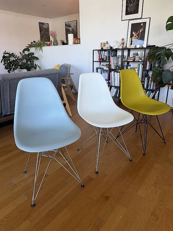 Chaises: Vitra - Eames Plastic Chairs – D'occasion à Zug par lstefano1