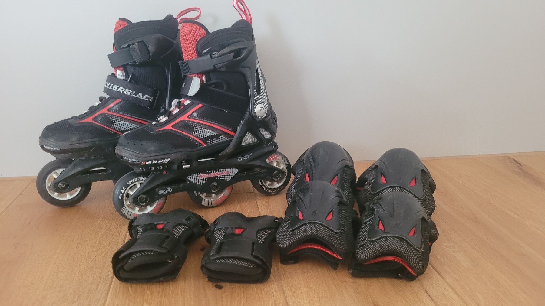 Patins à roul. & inline: Inline Skates Rollerblade Spitfire Grösse 28-32 einstellbar – D'occasion à Worb par Sibille20 1