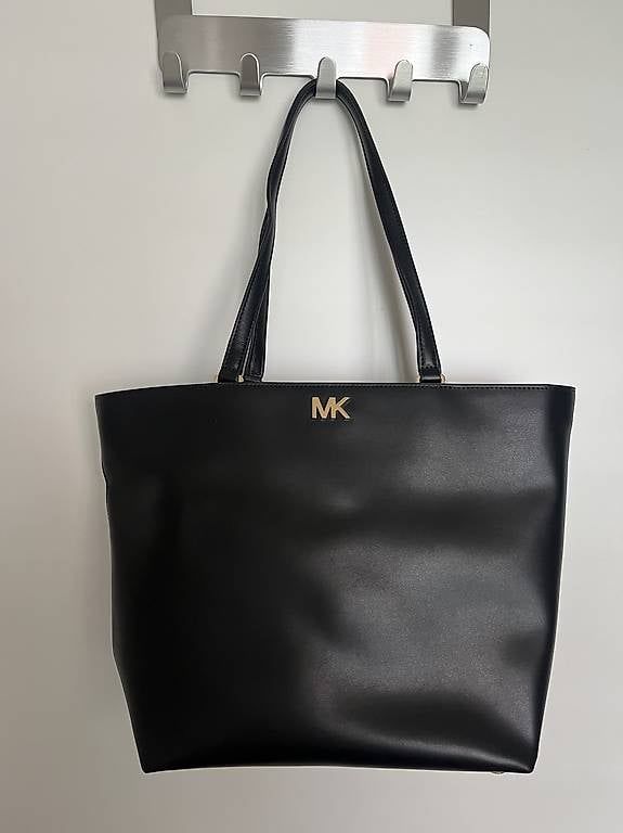 Borse da donna: Michael Kors Tasche - ungebraucht – Usato da Hildisrieden venduto da D.Stef