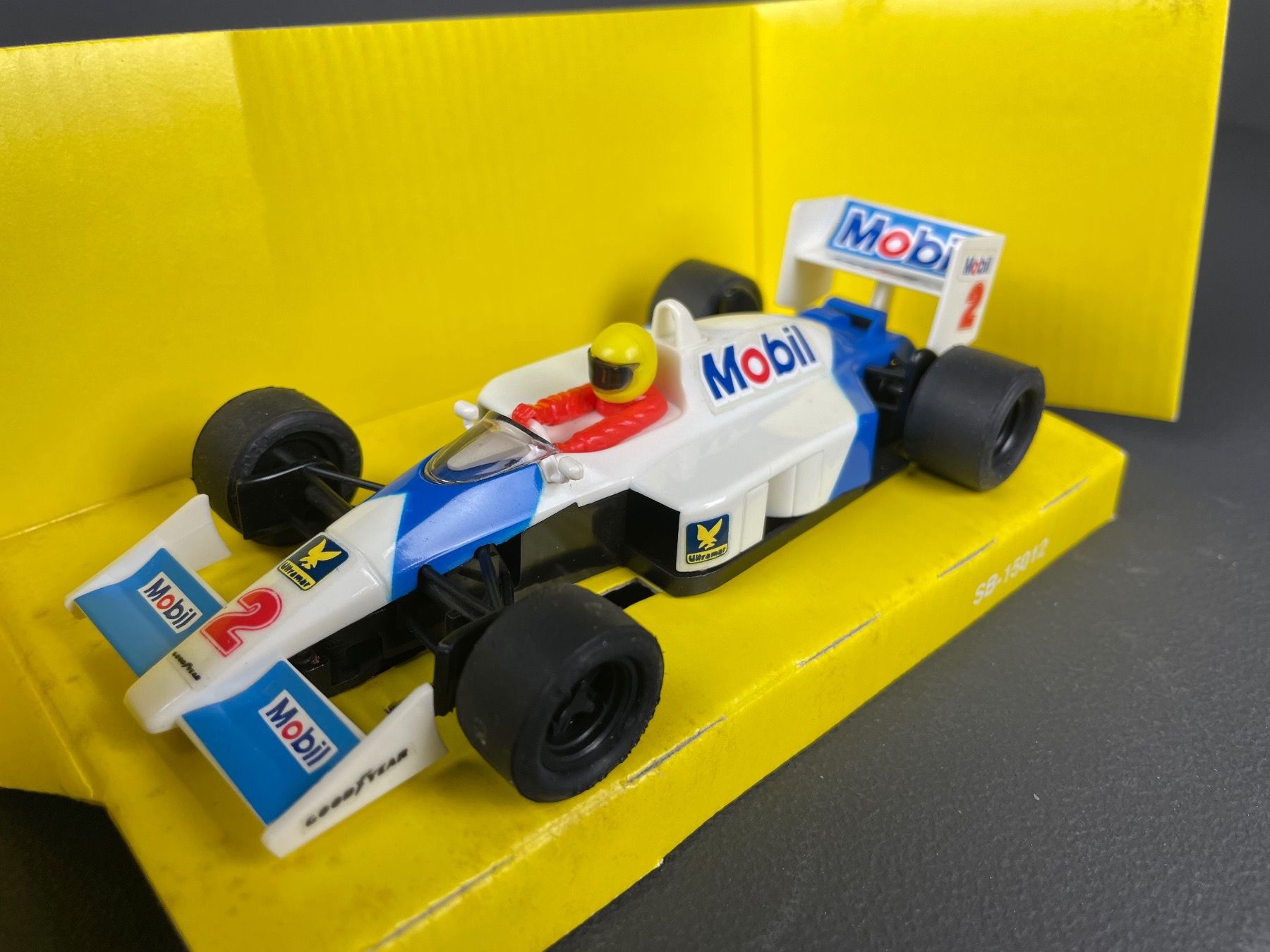 Carrera Piste: Scalextric Exin  8354 Formula Indy Mobil #2 – Nuovo (secondo la descrizione) da Genthod venduto da lightyear63 2