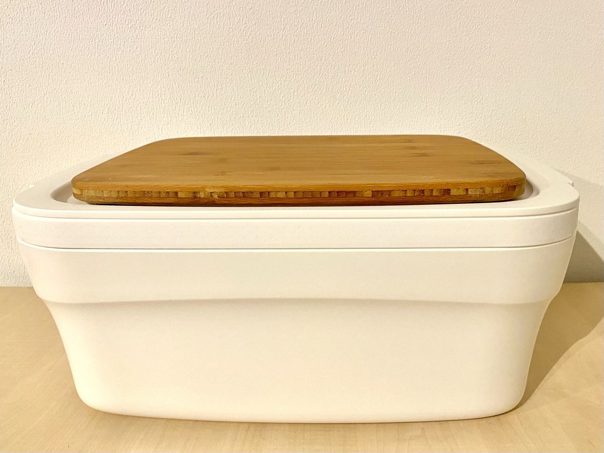 Tupperware Contenitori & Simili: Tupperware BreadSmart Plus mit Bambus-Schneidebrett. NEU! – Nuovo e nell'imballaggio originale da Worben venduto da Teddy112 1