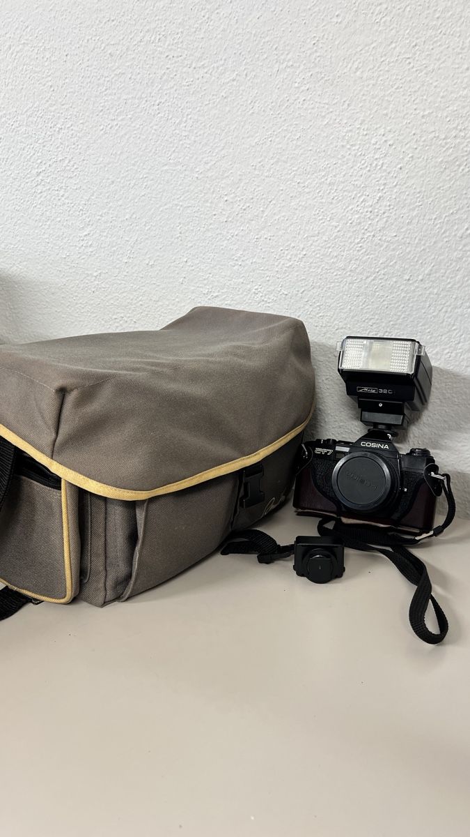 Kamera: Cosina CT7 Spiegelreflexkamera mit Blitz und Tasche – Gebraucht aus Unterkulm von Sita013 2
