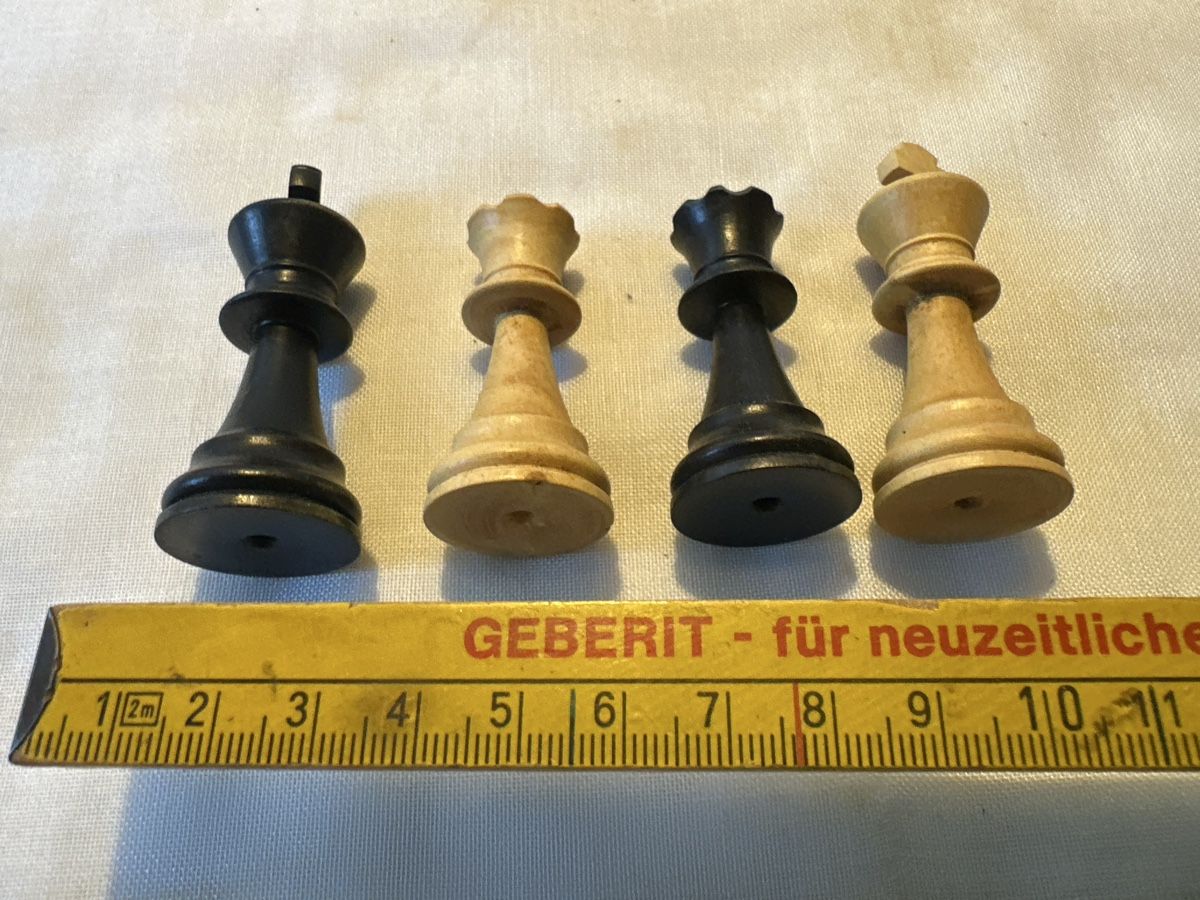Spiele: Schachfiguren "Staunton", Holz, mit Originalverpackung! – Gebraucht aus Zürich von Chaeffeler 4