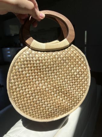 Stylish Woven Bag with Wooden Handle