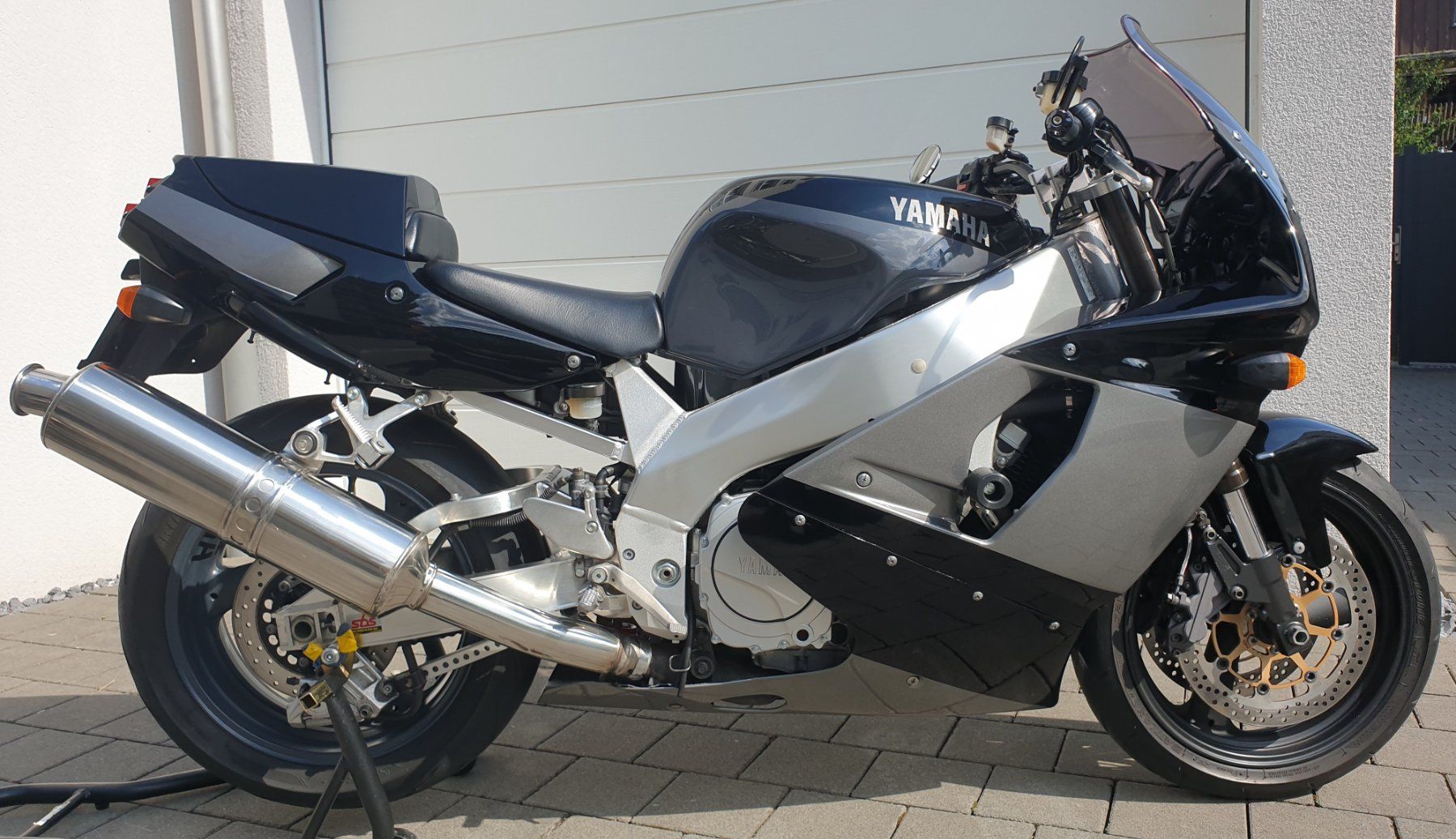 Yamaha Strada: Yamaha YZF 750 R – Usato da Schaanwald venduto da alo_66c6