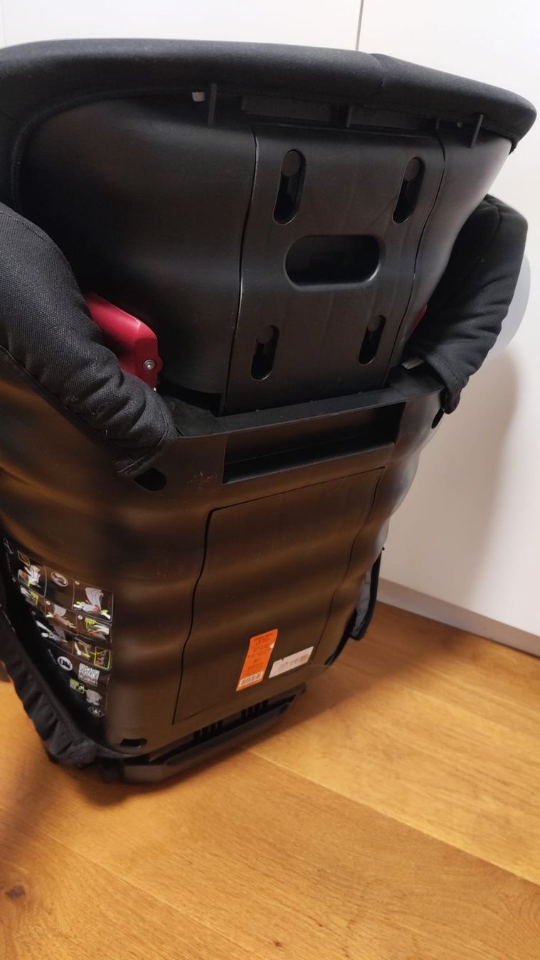 Britax Römer Seggiolini per auto: Kindersitz KIDFIX SL SICT – Usato da Madiswil venduto da Realmadman 1