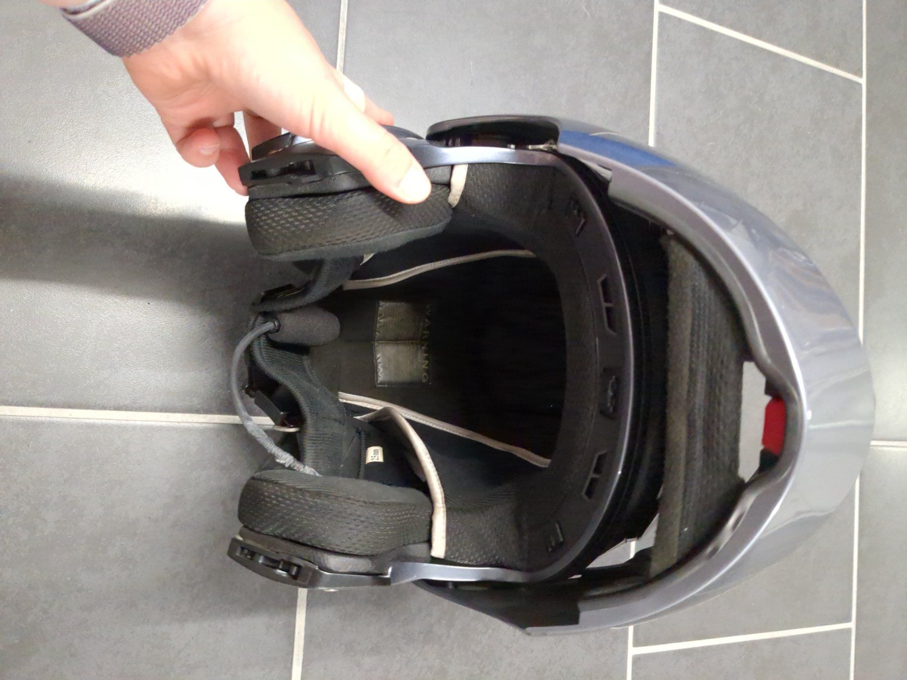 Caschi & visiere: JFM Motorcycle Helmet - Grey - Size M - Good Condition – Usato da Aarburg venduto da ali_7rgj 7