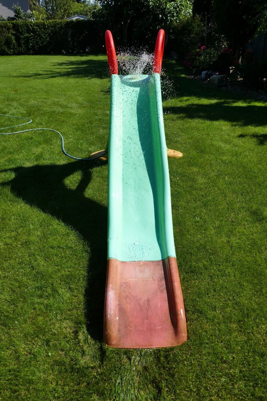 Smoby Rutschbahn: Smoby Rutsche mit Wasseranschluss – Gebraucht aus Oberhasli von  1