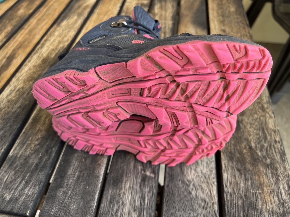 46 Nord Schuhe für Mädchen: 46 NORD 31 – Gebraucht aus Glattbrugg von HUAKK 3