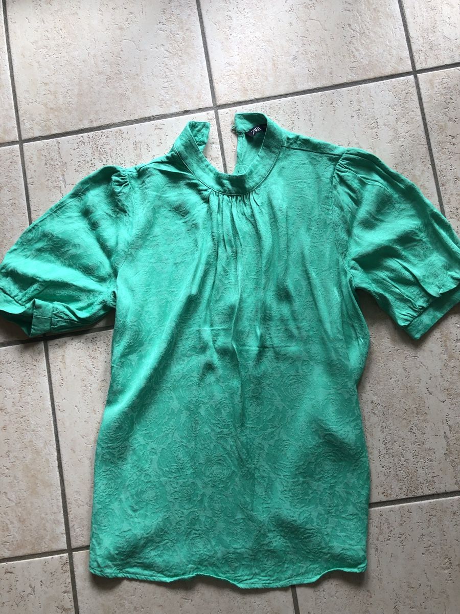Zara Top: Zara - Oberteil – Usato da Chêne-Bourg venduto da sienna8245
