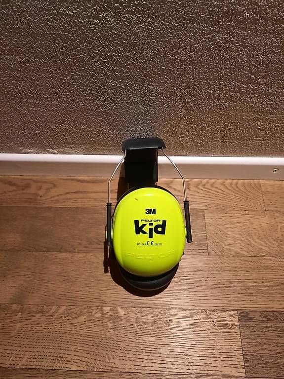 Cuffie: Kinder Gehörschutz neongelb – Usato da Dozwil venduto da bienemaya012