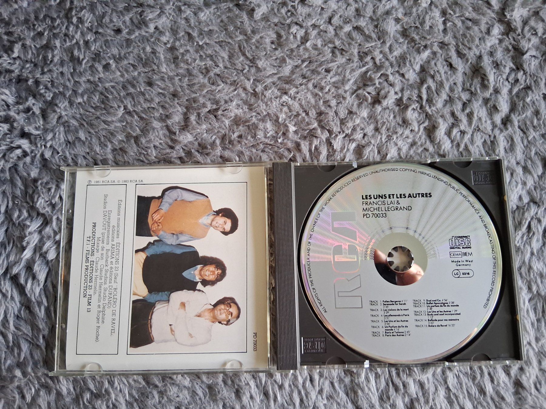 CD: LES UNS ET LES AUTRES     CD – Usato da Wetzikon ZH venduto da Ramones01 2