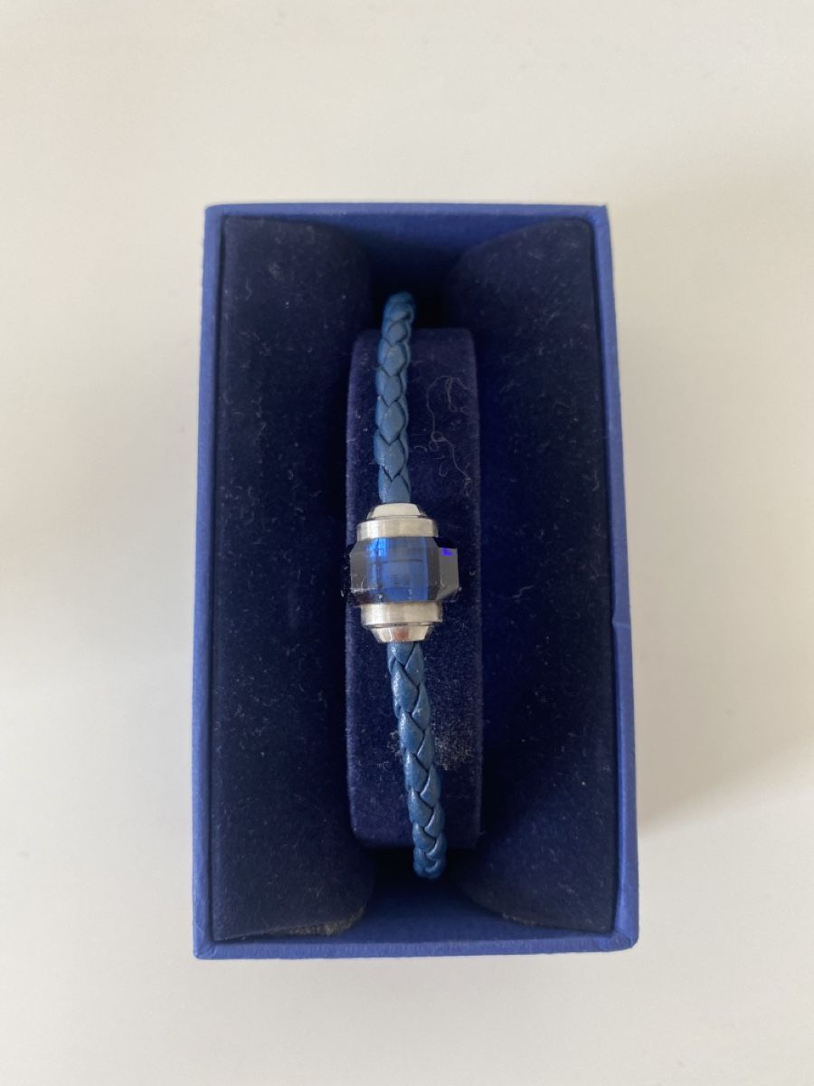 Swarovski Bracciali & Braccialetti: Swarovski Armband Leder blau – Nuovo (secondo la descrizione) da Safnern venduto da Ramon_Ni