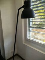 Lampadaire IKEA HEKTAR noir / gris foncé  style industriel