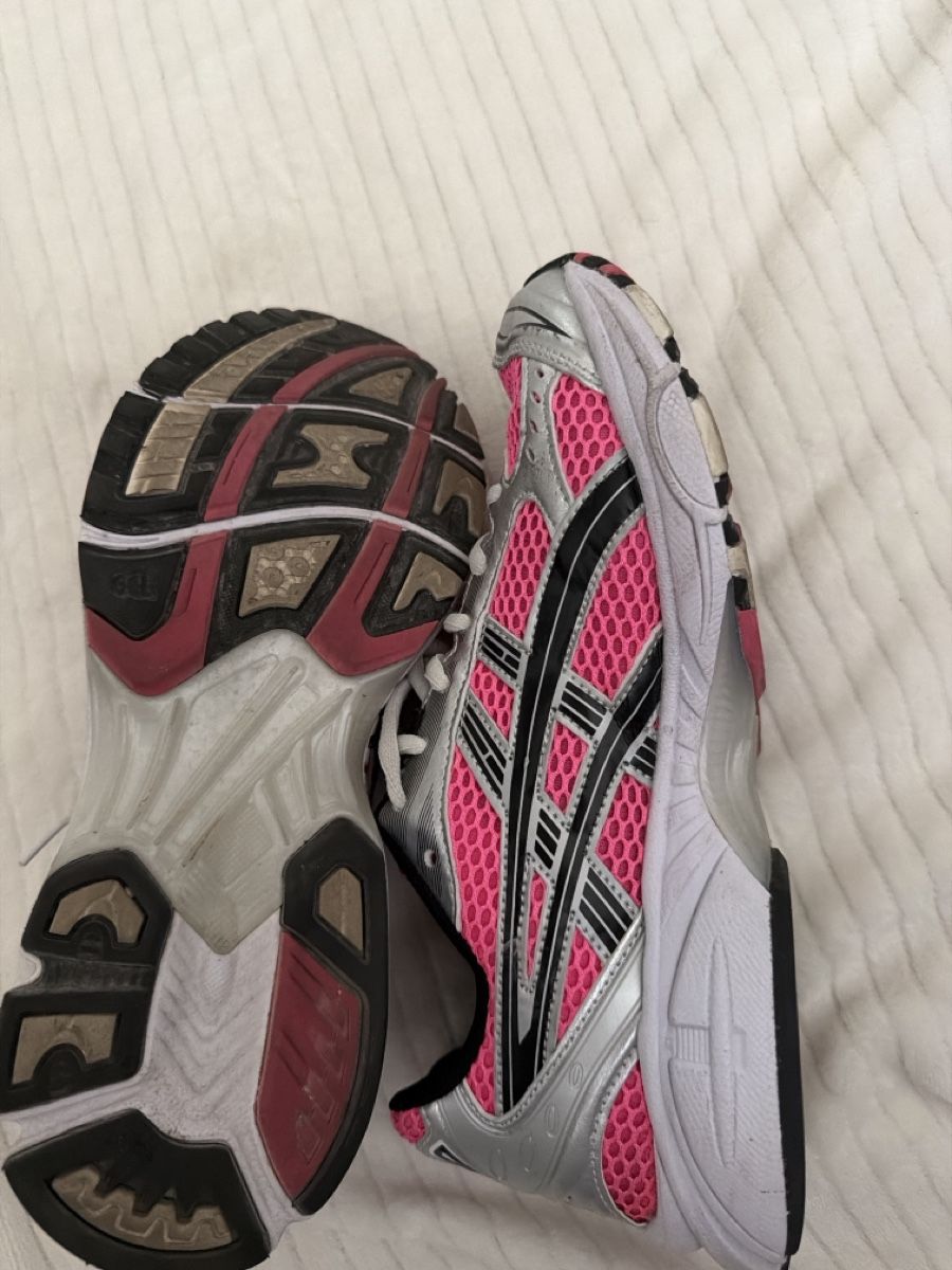 Herrenschuhe: Laufschuhe pink/silber Grösse 40.5 – Gebraucht aus Zürich von Richard_Sandy 5