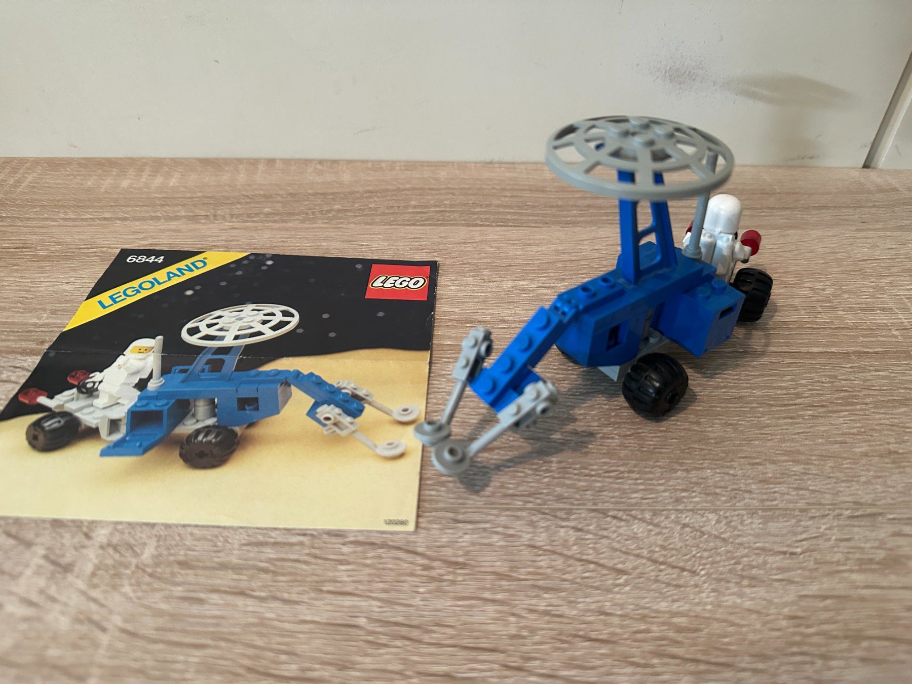 Legoland Kit di costruzioni: LEGO Space 6844 Seismologic Vehicle – Usato da Basel venduto da Don-Angel 2