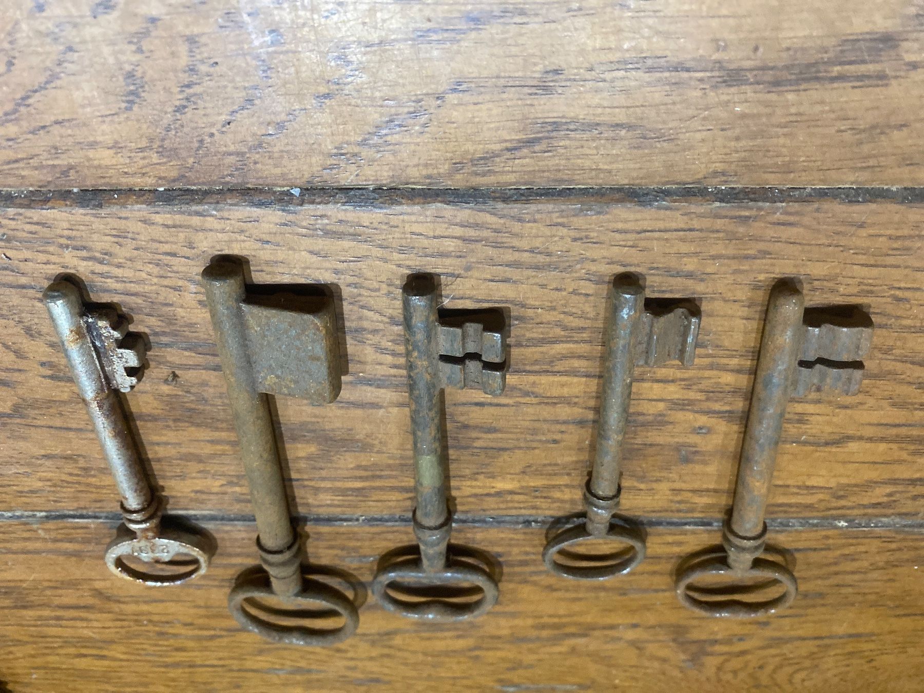 Chiavi: Lot clé clef ancienne 5-12cm Z – Usato da Lajoux JU venduto da Briard0 4