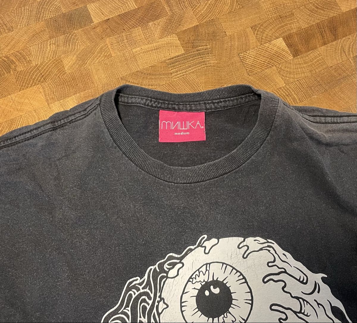 T-shirt: MISHKA BALANCED KEEP WATCH T-SHIRT, Gr M – Usato da Bern venduto da AnnaS13 1