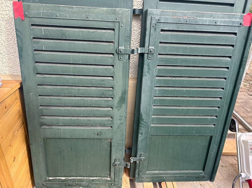 Fensterläden: Alte Fensterläden – Gebraucht aus Thun von Maverick_Q3 1