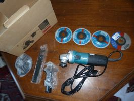 Meuleuse Makita / Winkelschleifer Makita