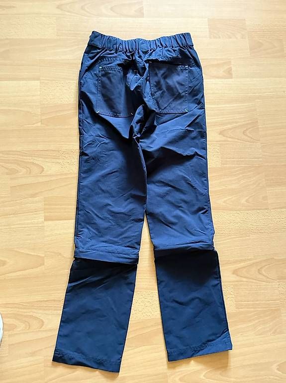 Pantalons: Jako-o zippbare Wanderhose, Grösse 146 – D'occasion à Bern par gugga_73 1