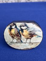 Kleine Dose schwarz mit Vogelmotiv oval gebrauchter Zustand