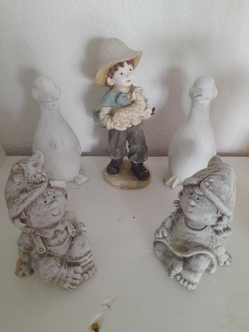 Statuette: 5 Gartenfiguren (Gans, Junge) – Usato da Eiken venduto da Lashar