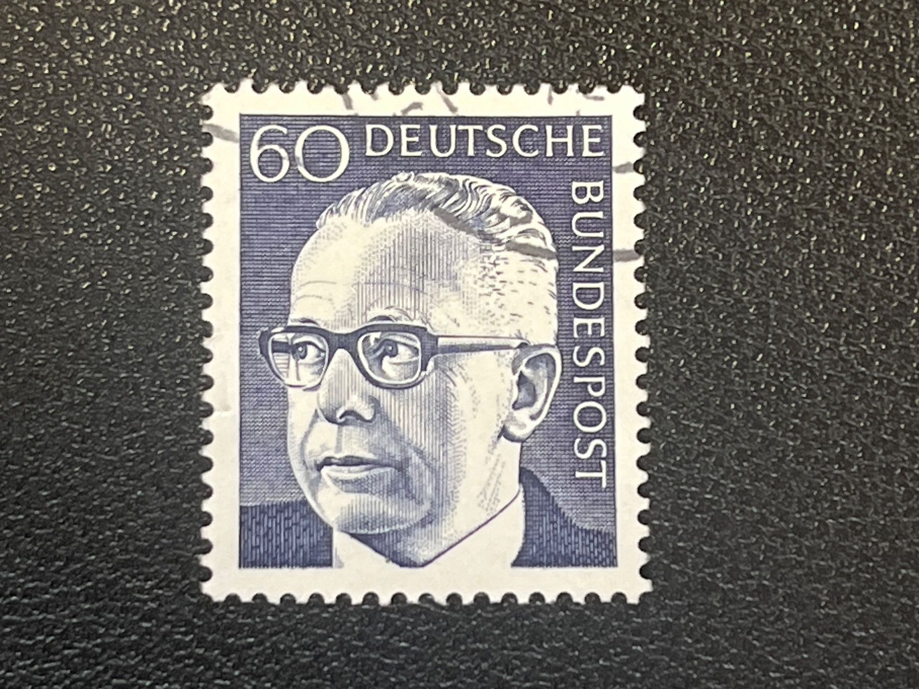 Tutti i francobolli: Deutschland Briefmarke – Usato da Chiasso venduto da AzenYa