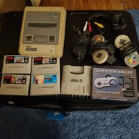 Nintendo Super Nintendo mit Spielen und Zubehör